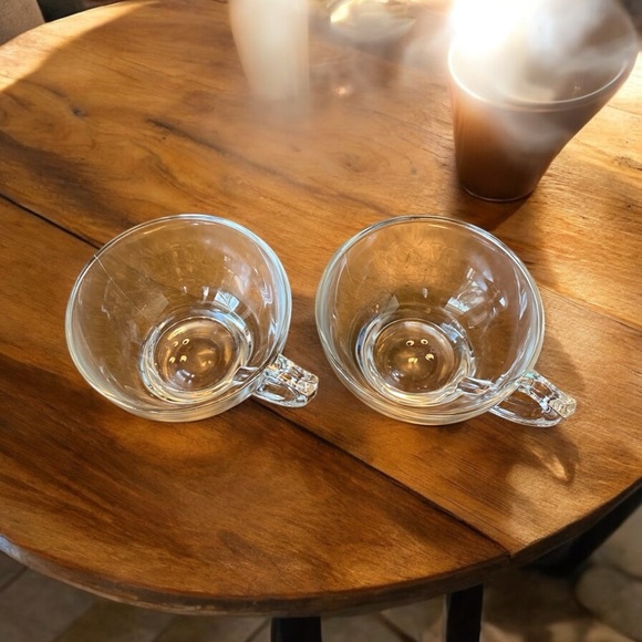 Vintage Glass Teacups Set - Picture 3 of 5